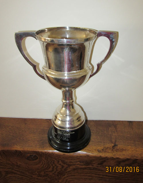 T32-Travellers-Trophy-Large.jpg